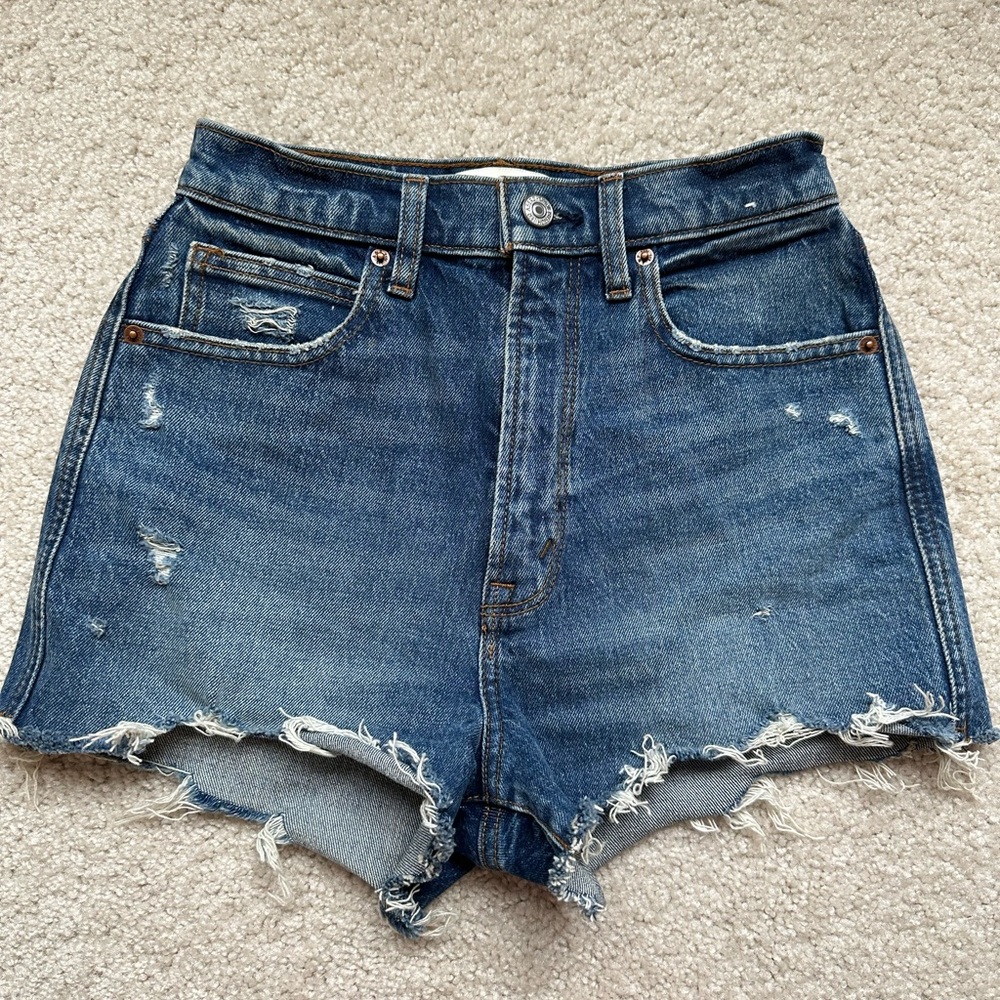 Abercrombie Ultra High Rise Mom Shorts